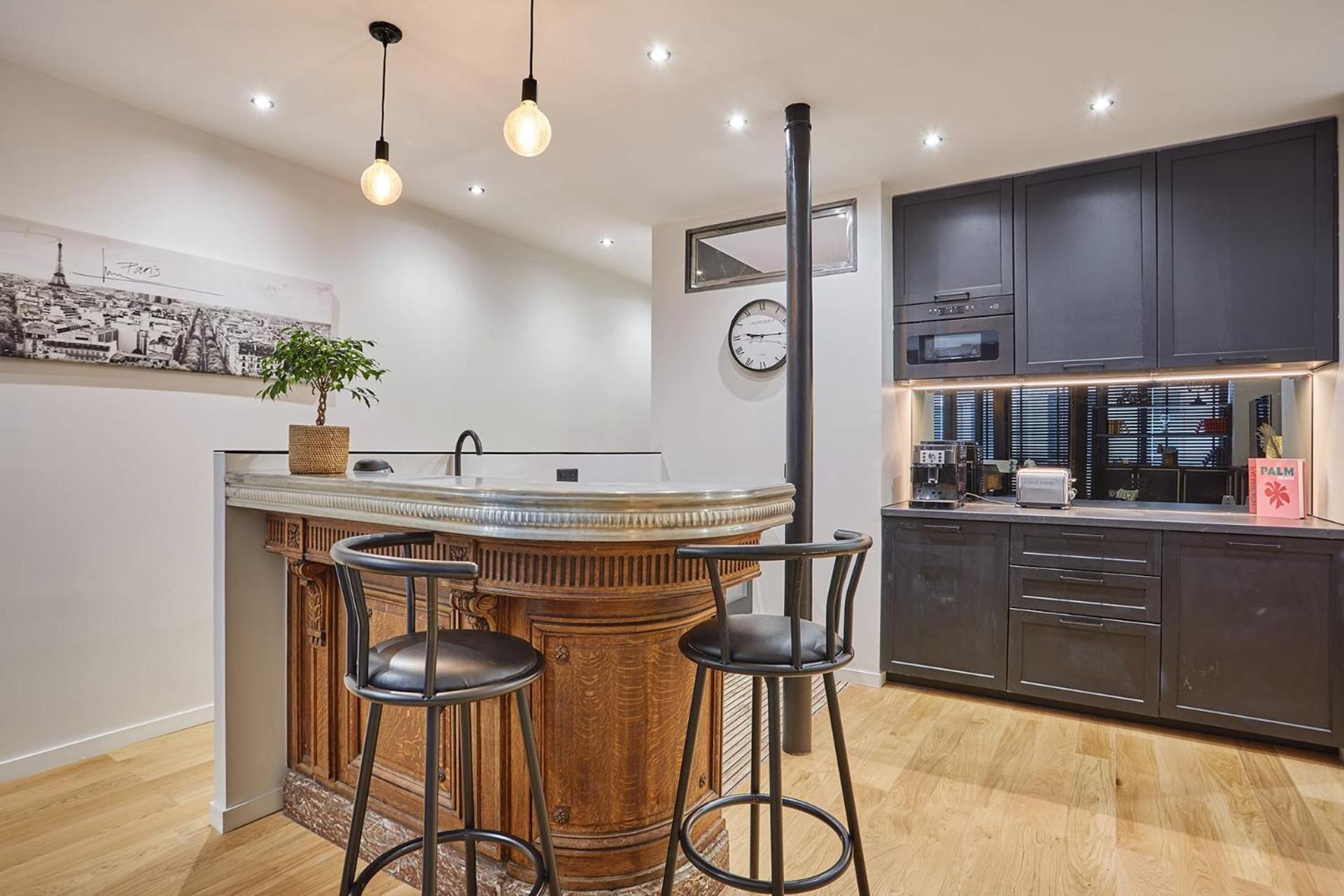 Appartement In The Center Of By Studioprestige Parijs